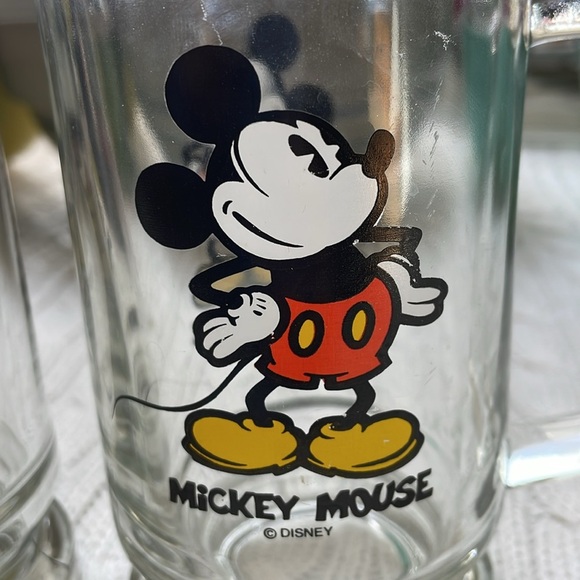 Vintage Walt Disney Production Mickey and Minnie Mouse Glass Footed Mug Set - Picture 4 of 10